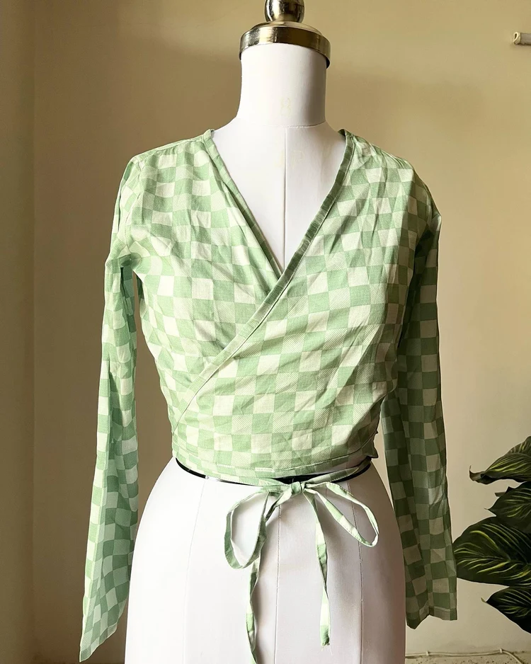 Grid wrap top 