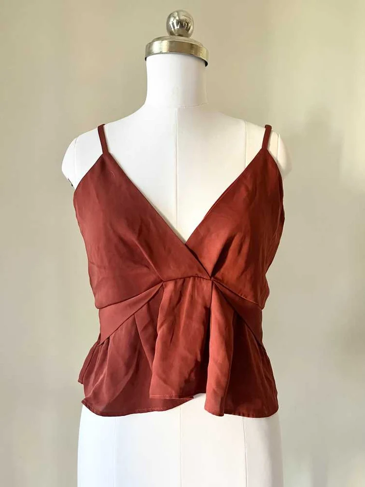 Rust fit-flare top