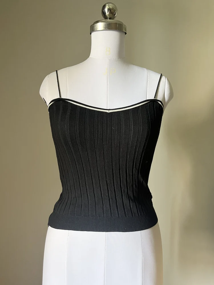 Black rib top