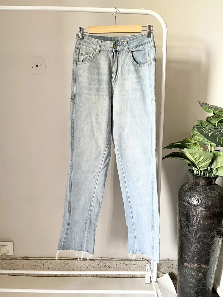 Blue tapered fir Jeans