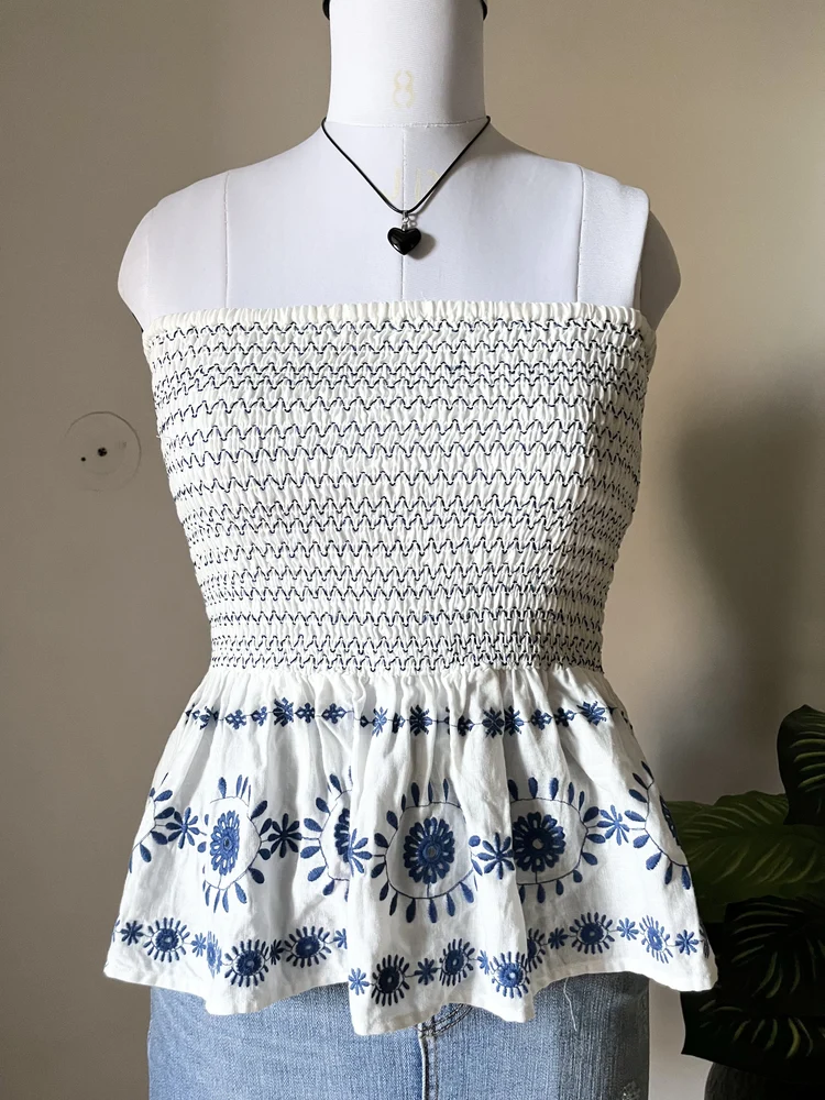 Tube embriodery top 
