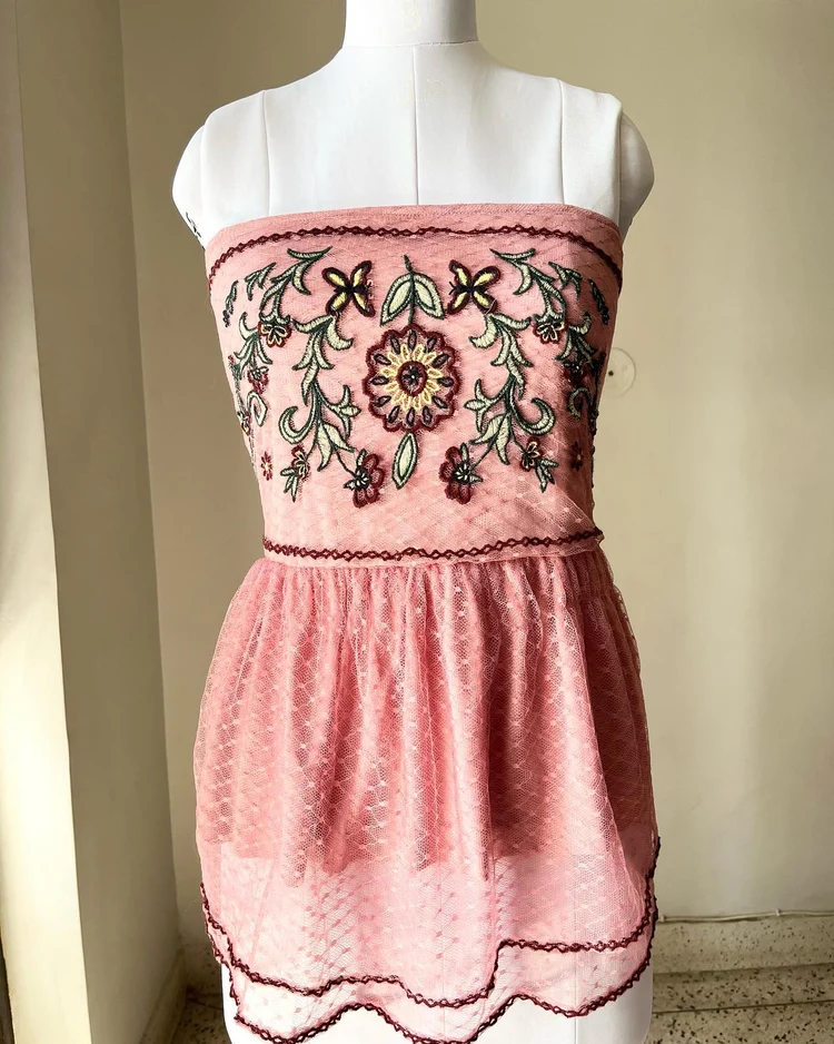 Embroidered pink tube peplum top 