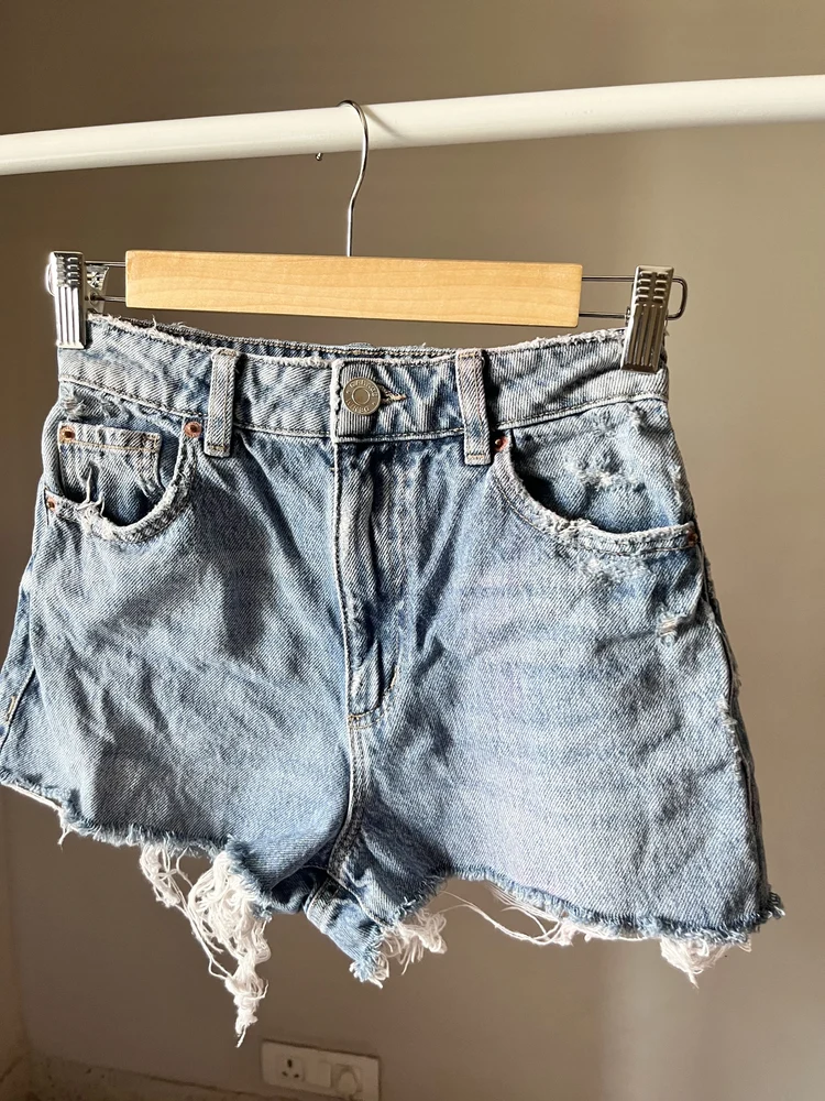 Ripped shorts