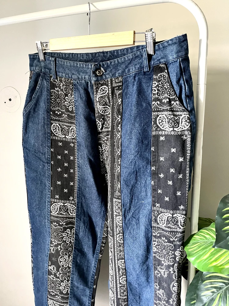 Printed blue denim 