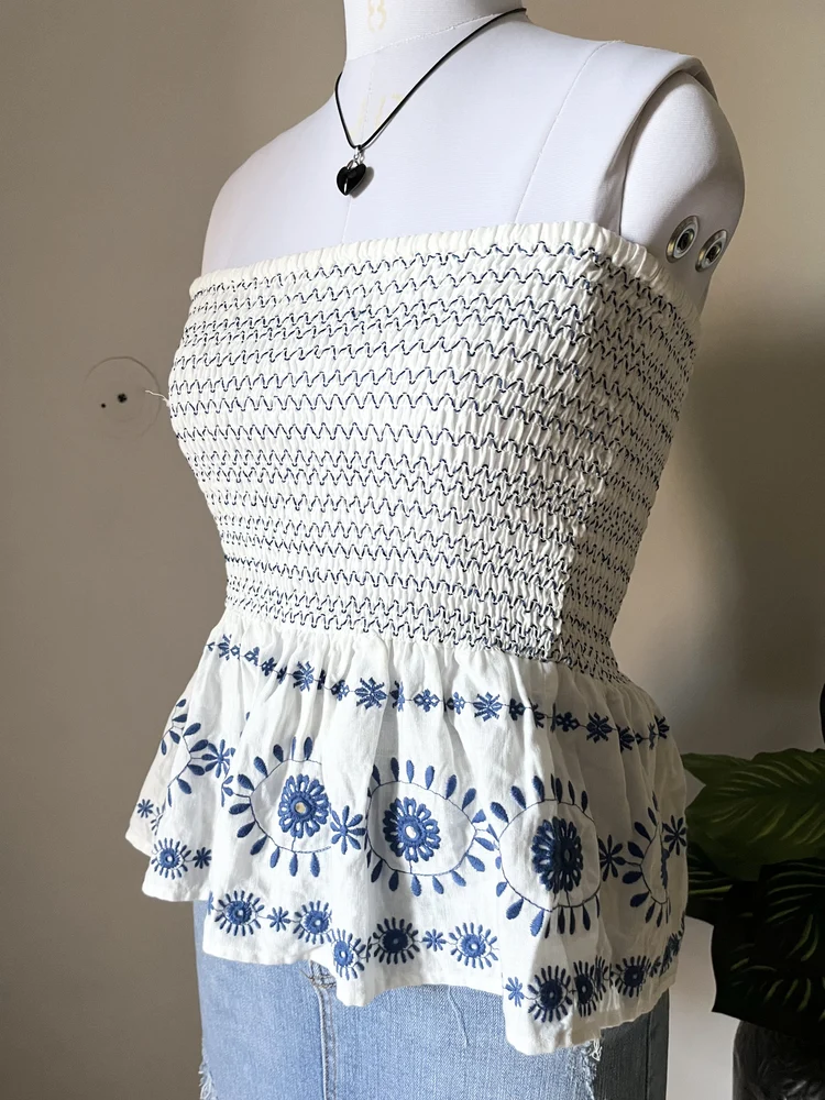 Tube embriodery top 