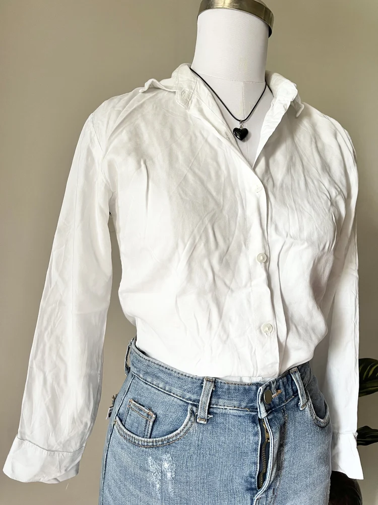 White shirt 