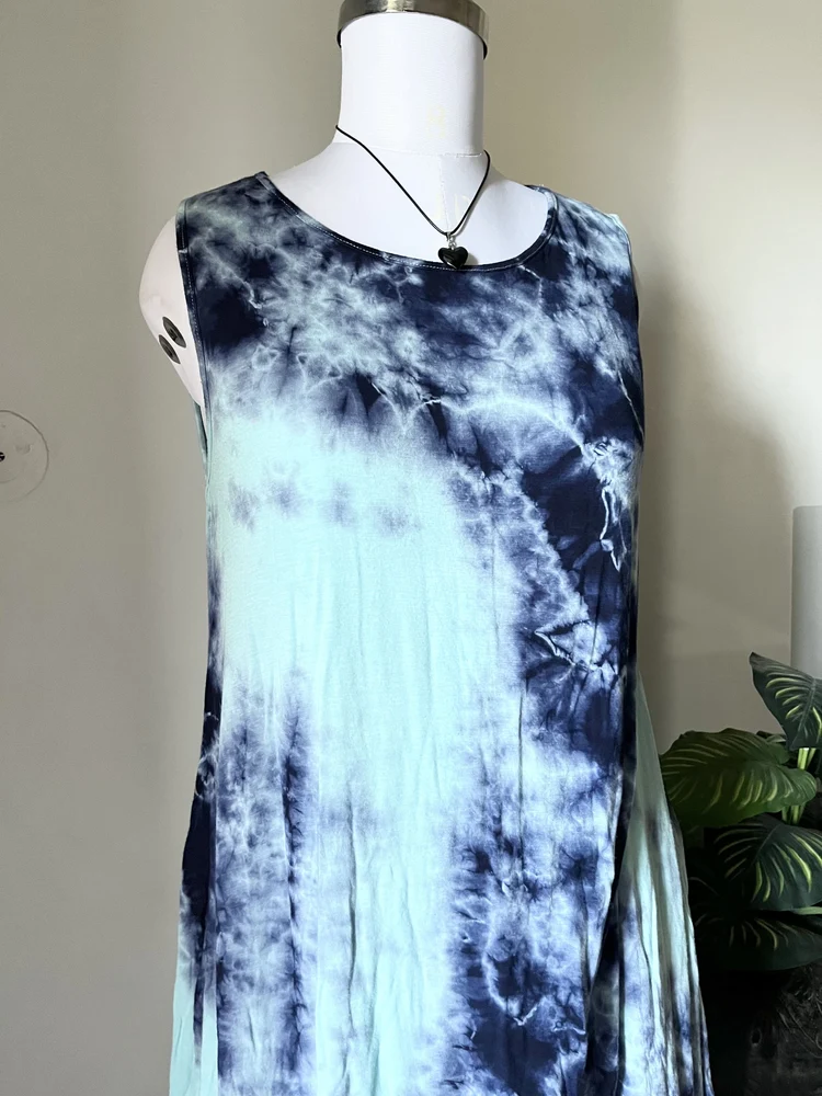 Tie-dye hi-low top