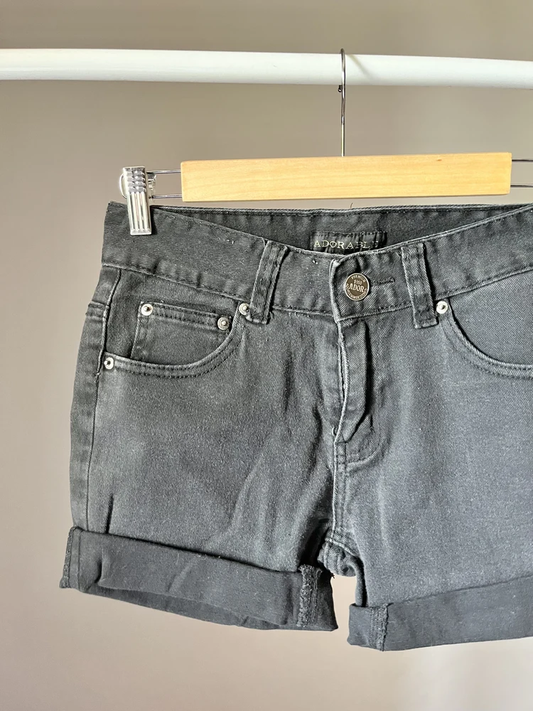 Black folded shorts 
