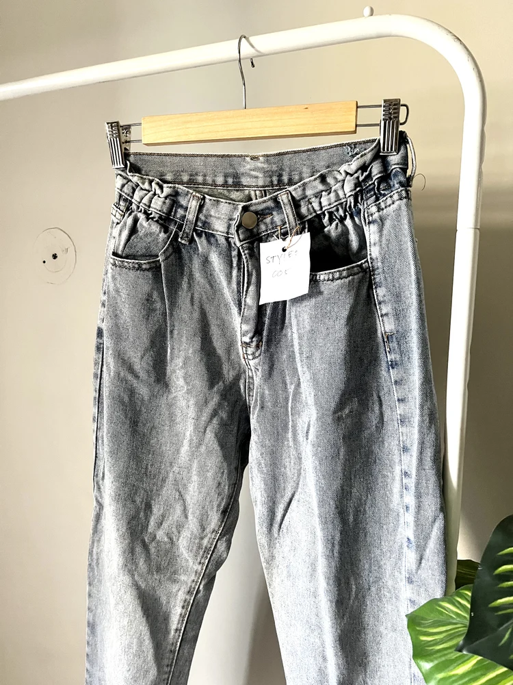 Dark shade highwaist denim 
