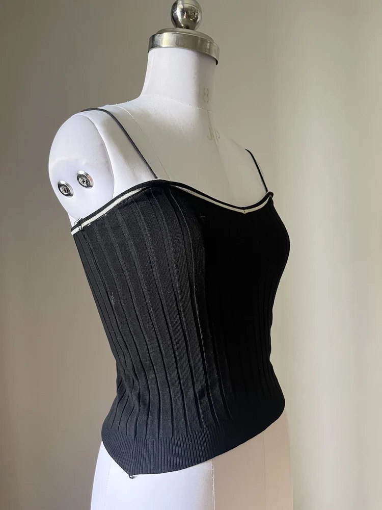 Black rib top