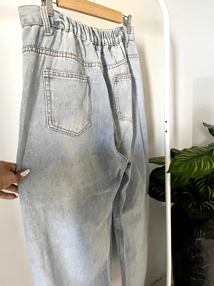 Blue one-leg ripped Highwaist Jeans 