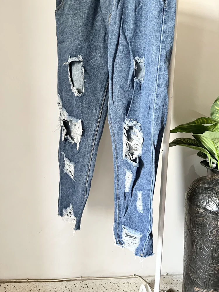 Blue ripped Straight fit Jeans