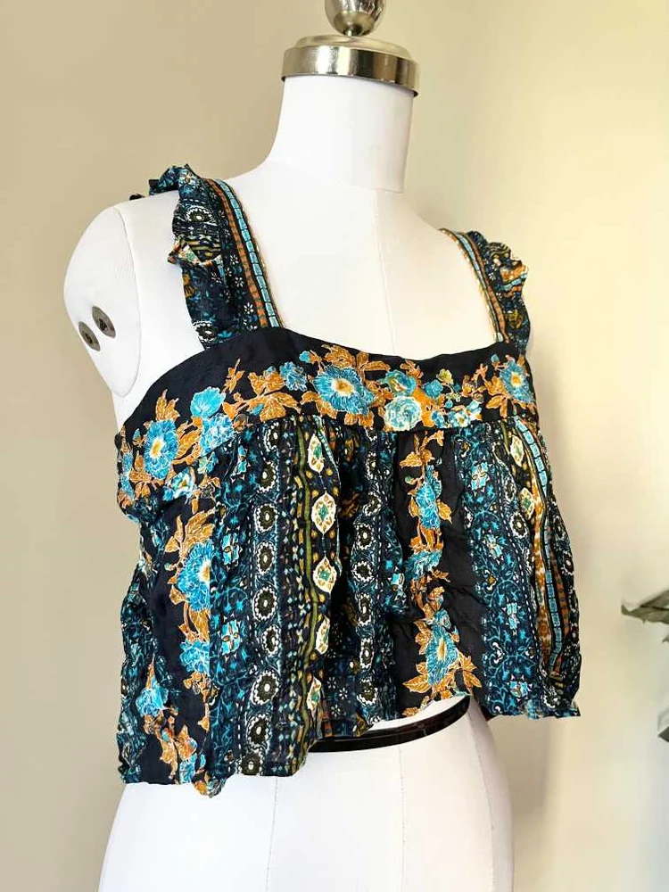 Paisley crop top