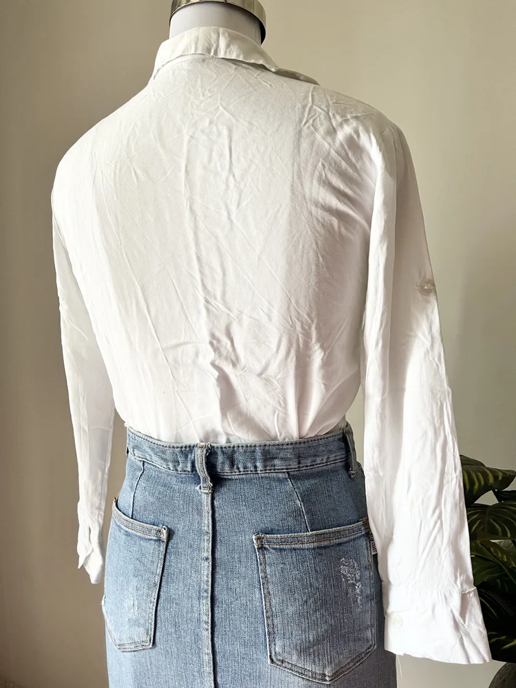 White shirt 