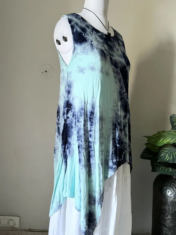 Tie-dye hi-low top