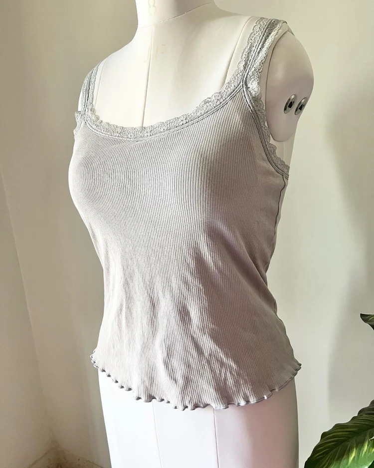 Lilac padded top 