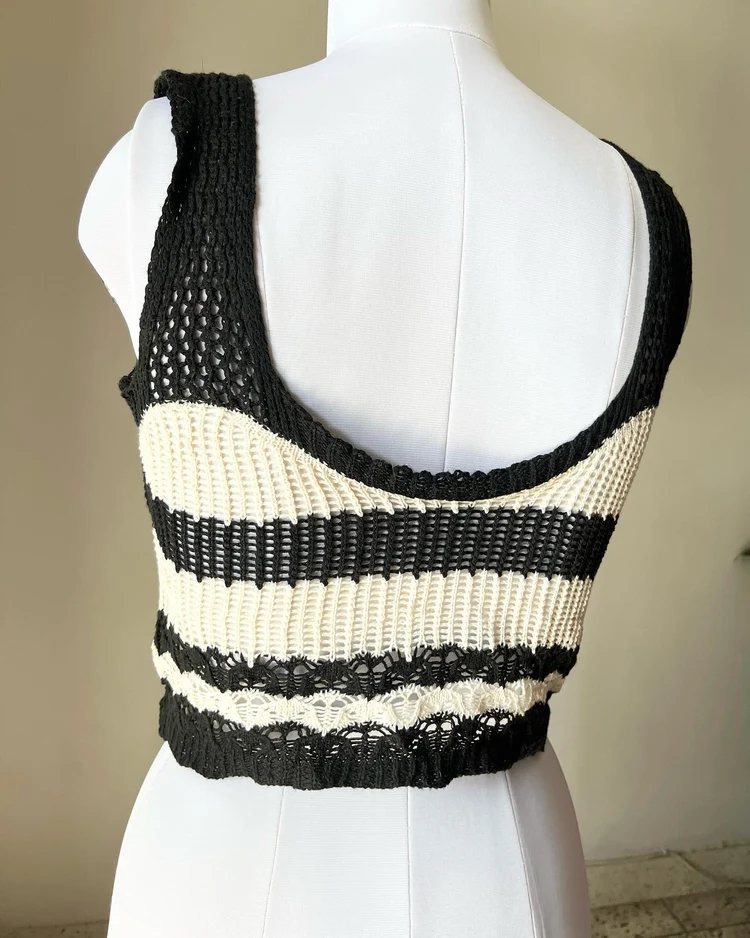 Black/beige crochet top 