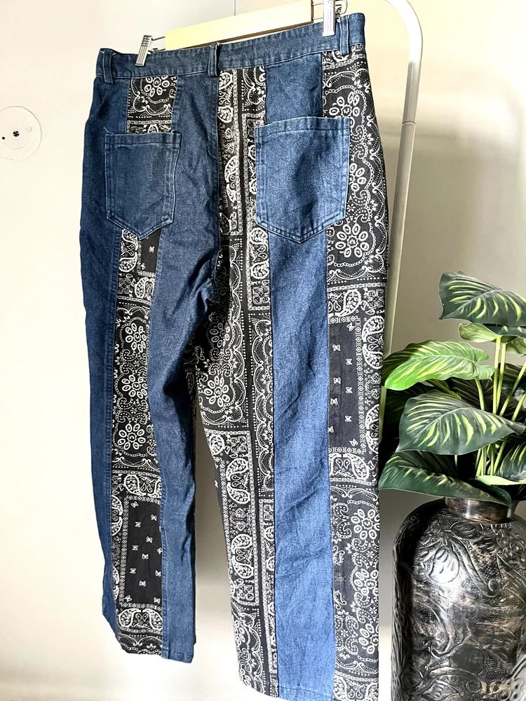 Printed blue denim 