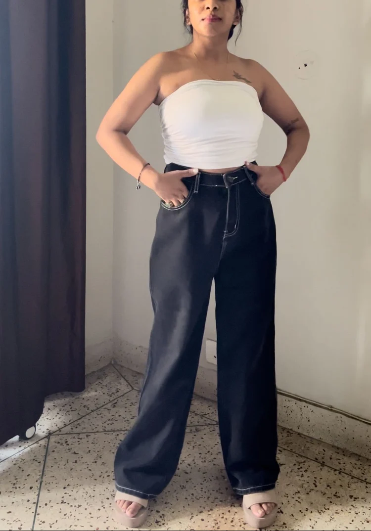 Black contrast highwaist denim 